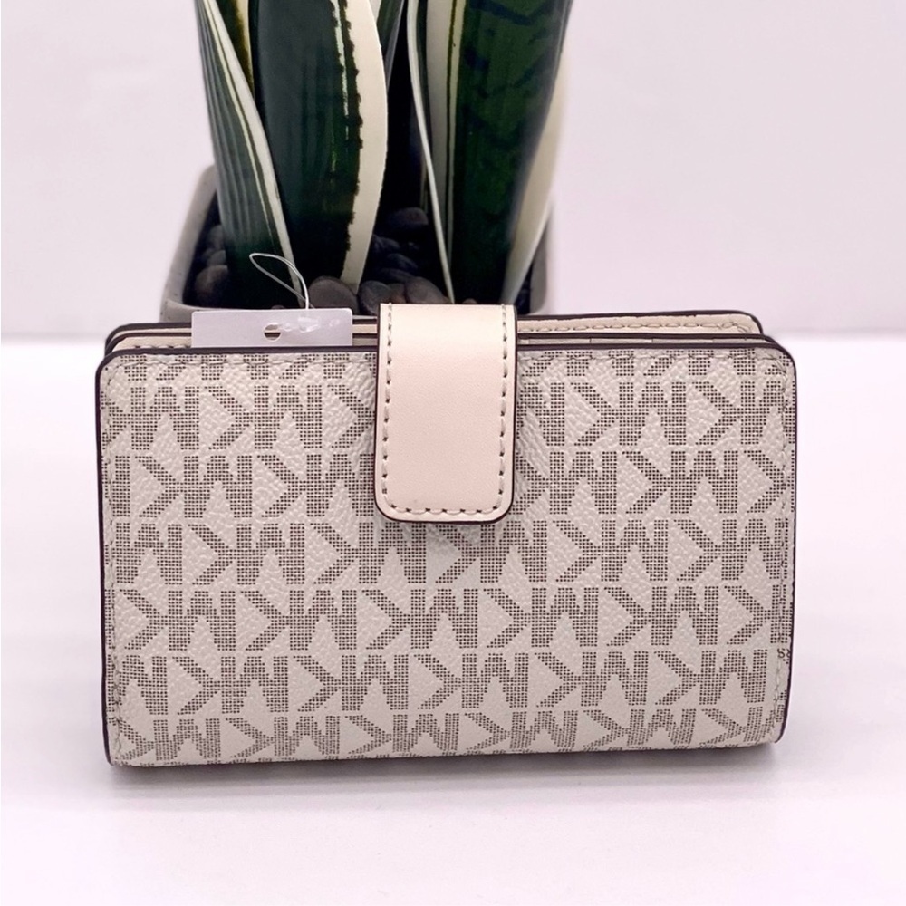 Michael Kors Floral Medium Bifold Wallet - Picture 3 of 11